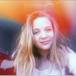 Meet your Posher, Maddeline